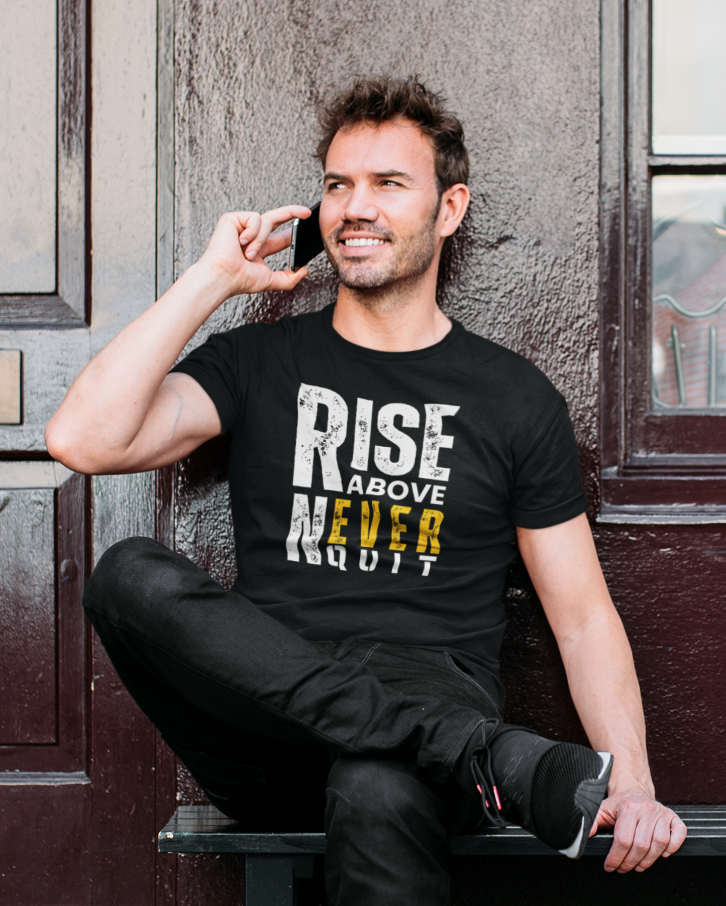 Round Neck T-Shirt Rise Above Never Quit