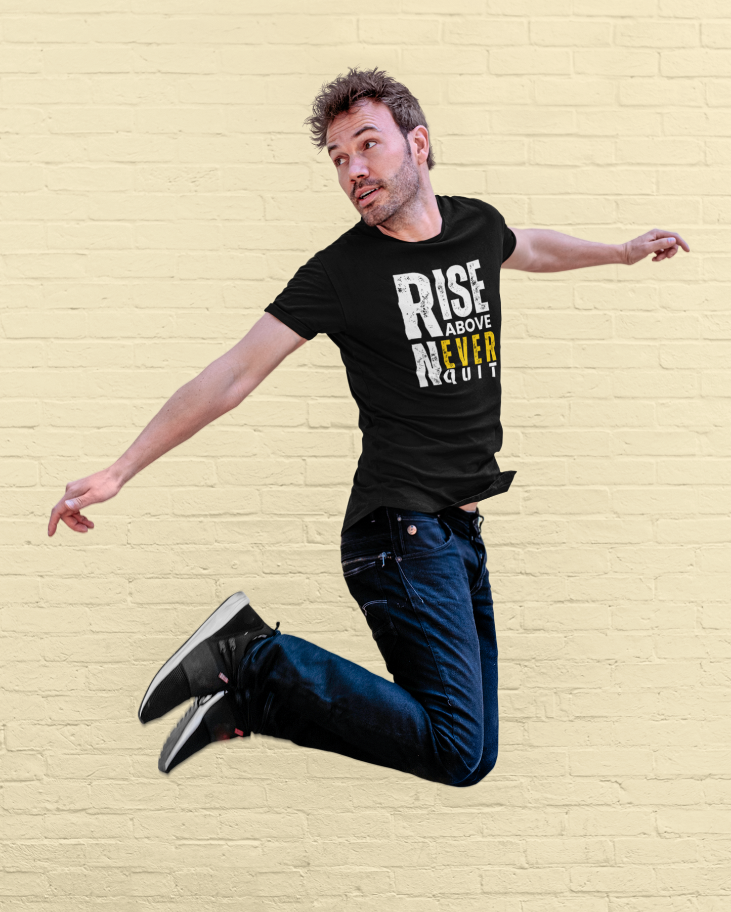 Round Neck T-Shirt Rise Above Never Quit